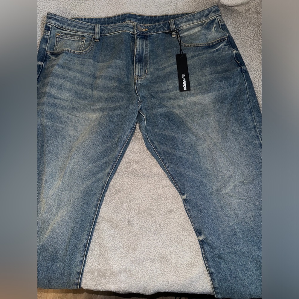 Men’s forever 21 jeans brand new size 42